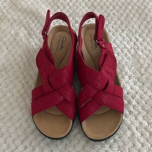 Clarks Red Fabric Sandals Velcro Closures size 8 US never worn, only tried on